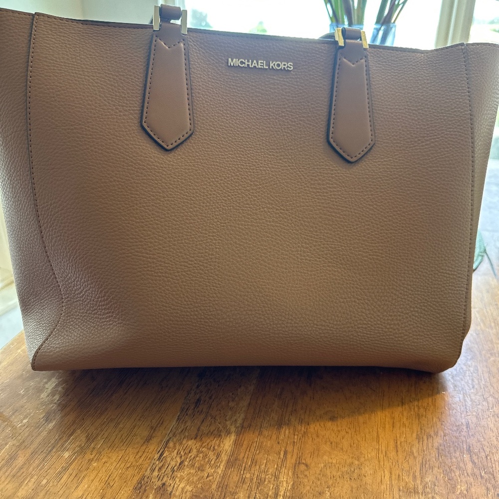 Michael KORS